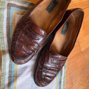 Men's Brown Croc-Embossed Penny Loafers